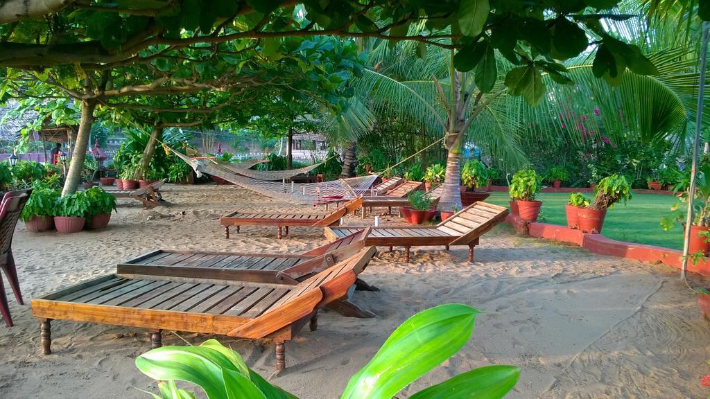 Palm Tree Anex Hotel Varkala Bagian luar foto