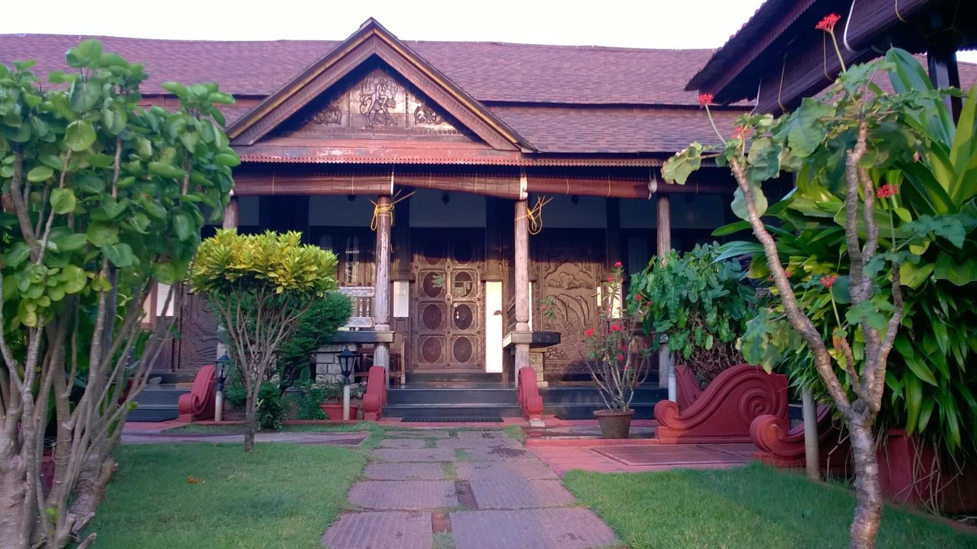Palm Tree Anex Hotel Varkala Bagian luar foto