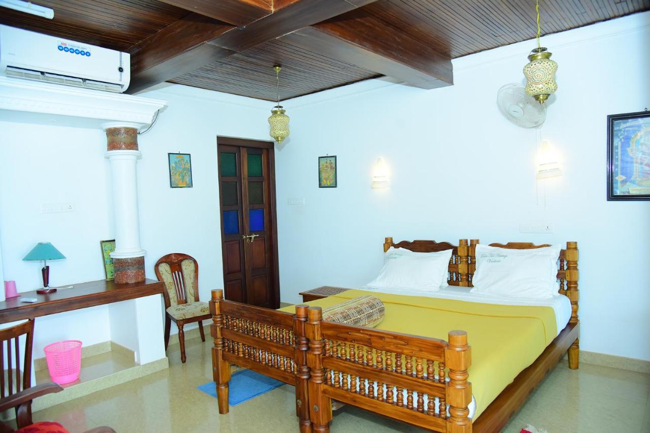 Palm Tree Anex Hotel Varkala Bagian luar foto